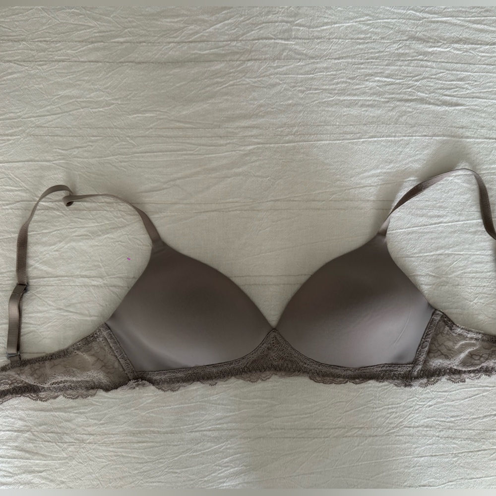 Soft Wireless Bra for Sale (Size 34B)
